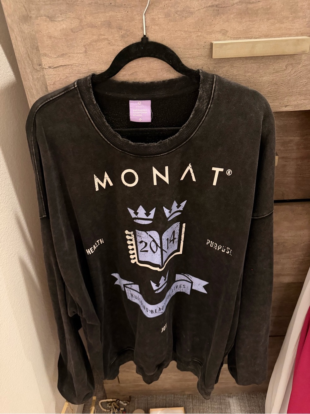 Monat Black Graphic Crew Sweatshirt